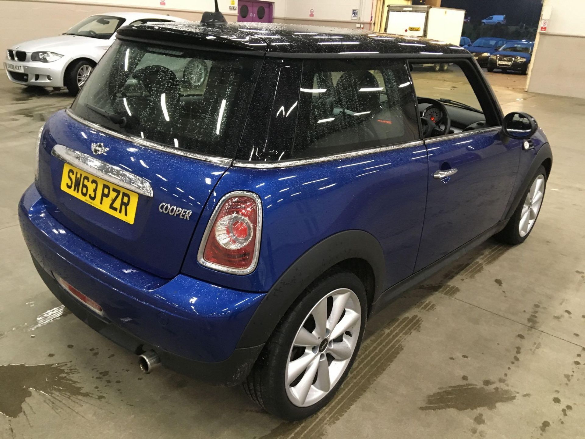 Mini Cooper - 1598cc 3 Door - Image 4 of 7