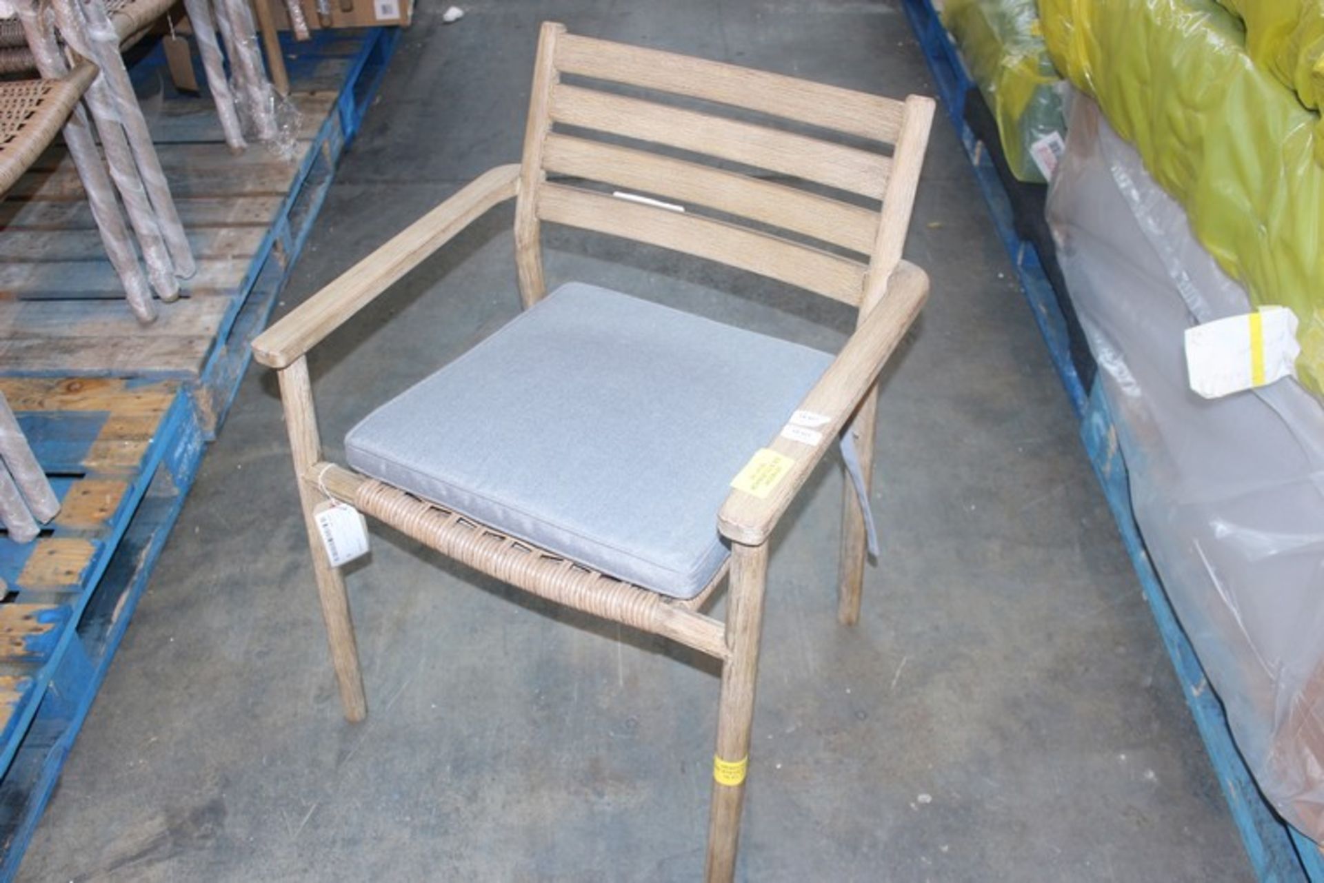 1 x ISLAY GARDEN DINING CHAIR (16.01.18) (82034602) (WITH CUSHIONS) *PLEASE NOTE THAT THE BID