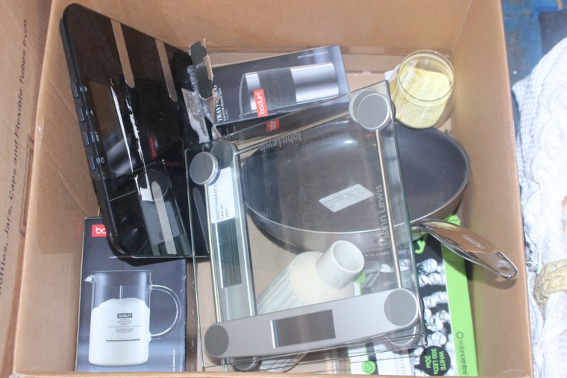 9 x ASSORTED ITEMS IN A BOX TO INCLUDE JOHN LEWIS SCALES, GREEN PAN NON-STICK FRYING PANS AND