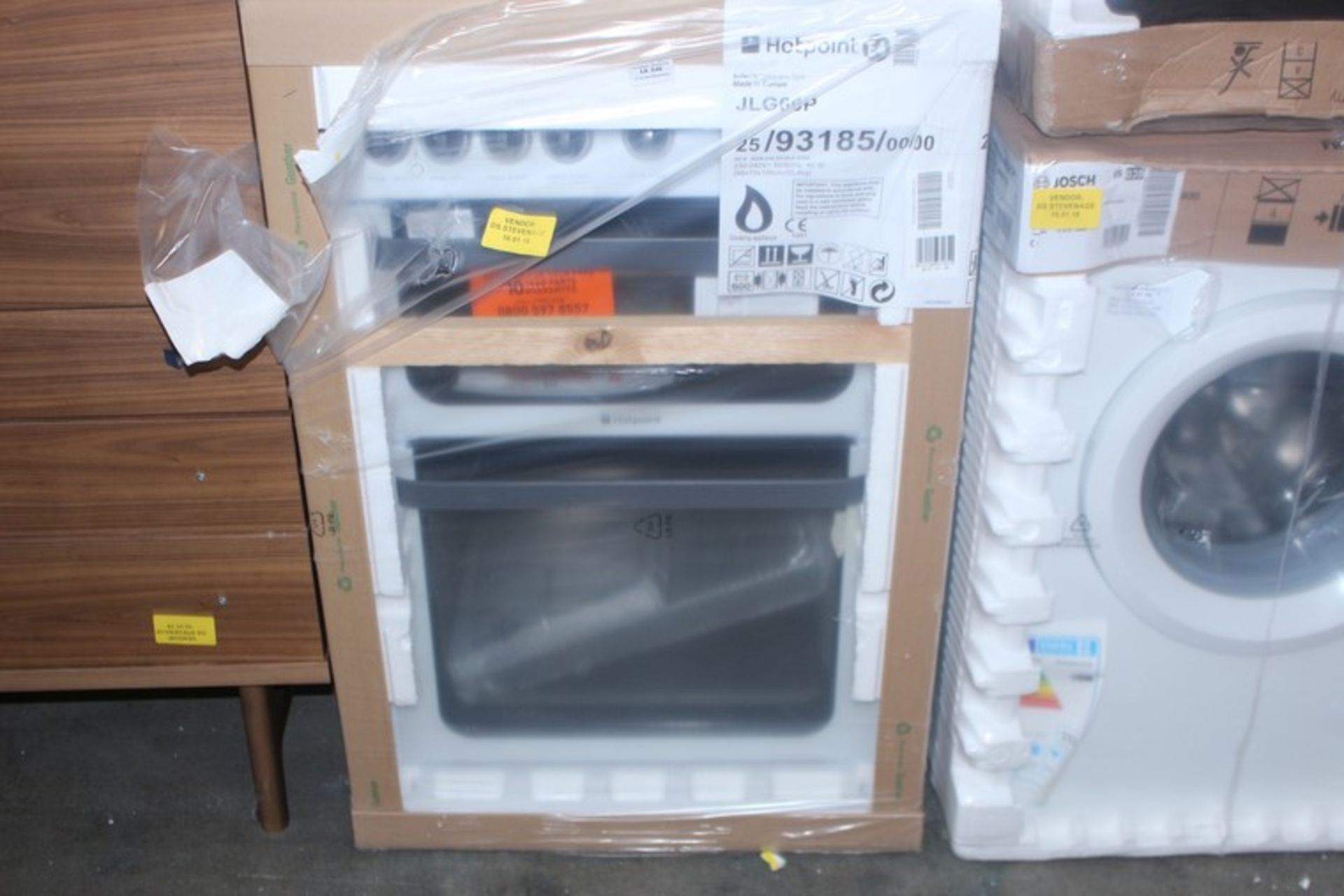 1 x HOTPOINT JLG60P DOUBLE OVEN GAS COOKER RRP £420 (16.01.18) (86612207) *PLEASE NOTE THAT THE