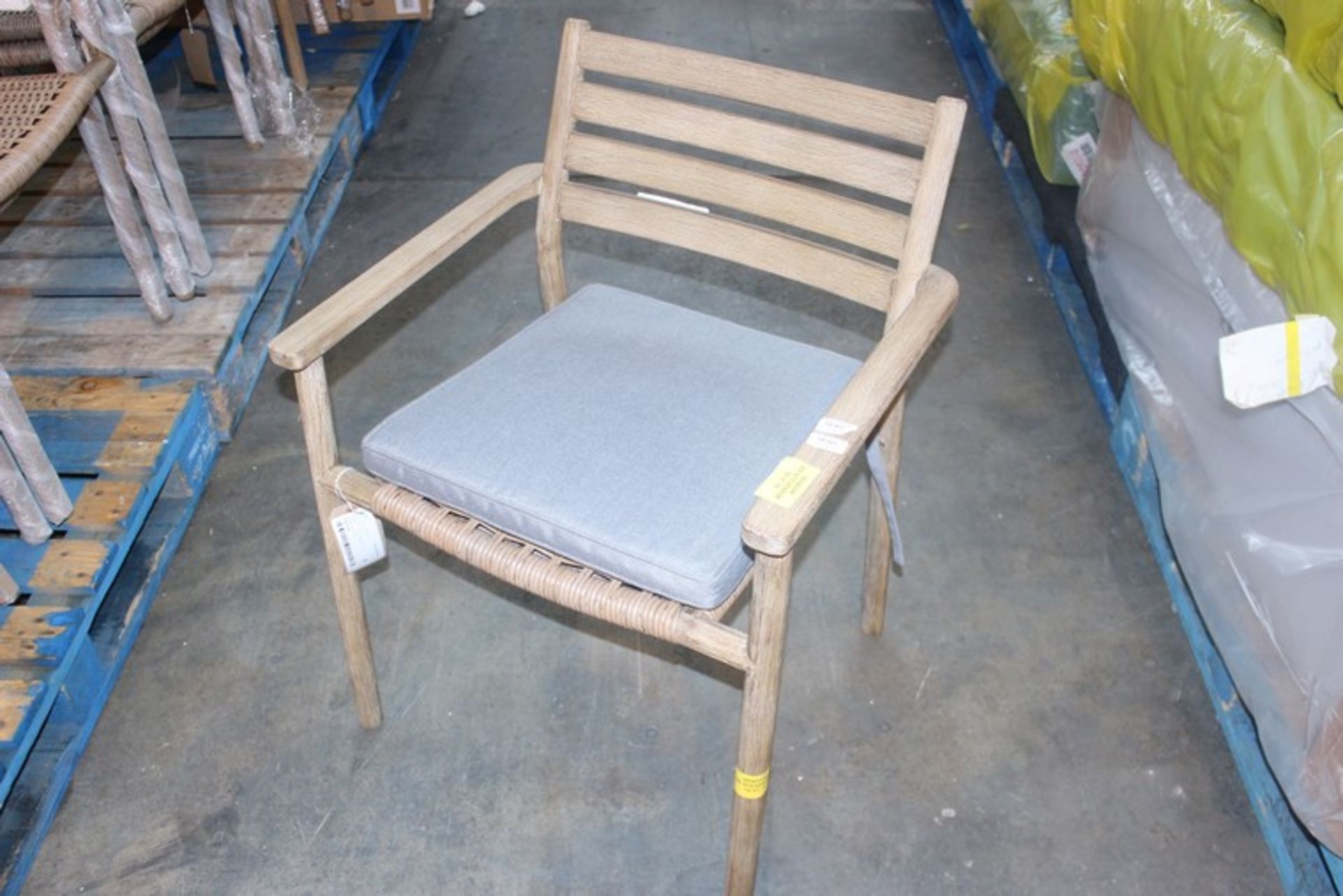 1 x ISLAY GARDEN DINING CHAIR (16.01.18) (82034602) (WITH CUSHIONS) *PLEASE NOTE THAT THE BID