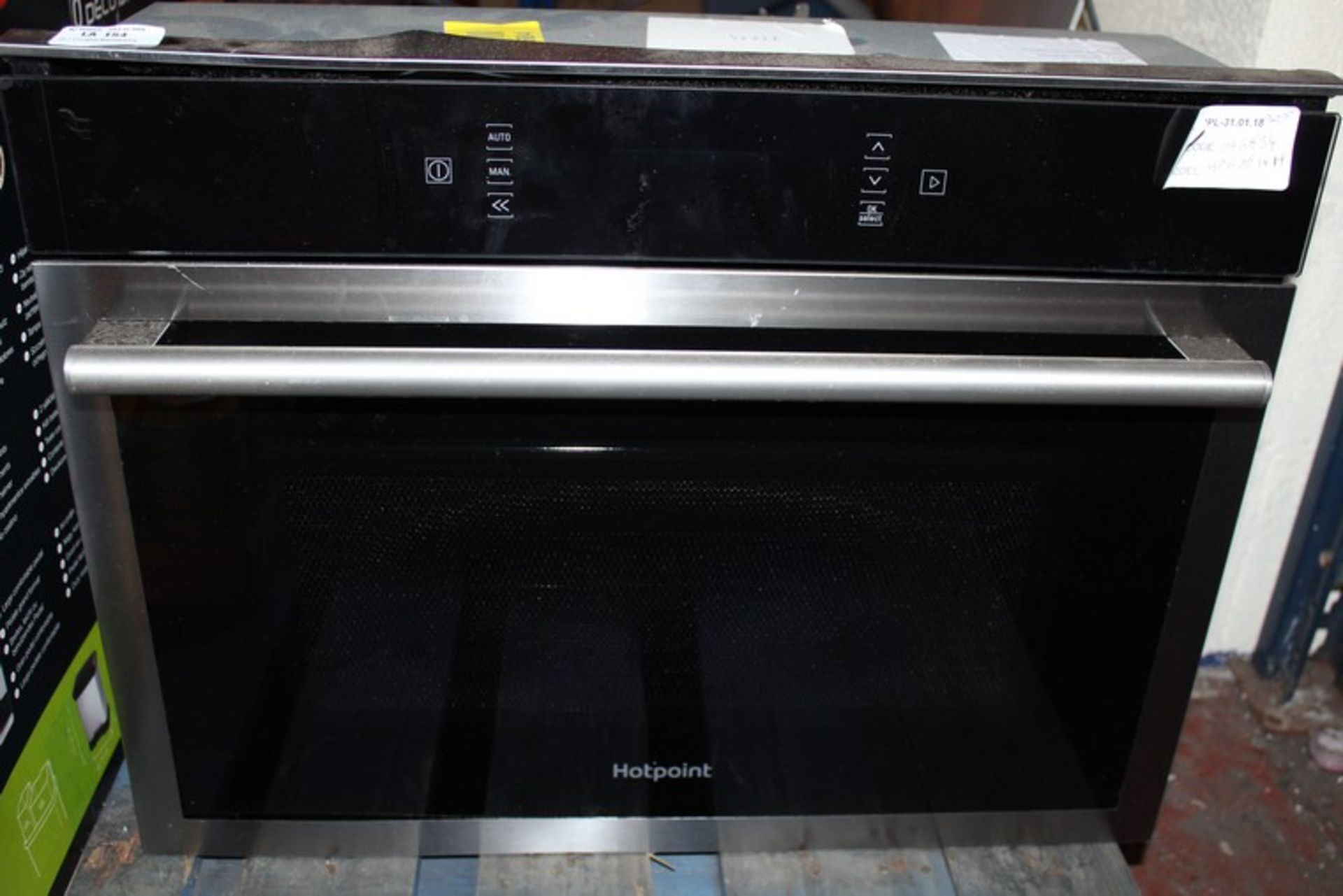 1 x HOTPOINT MICROWAVE OVEN RRP £420 (31.01.18) *PLEASE NOTE THAT THE BID PRICE IS MULTIPLIED BY THE