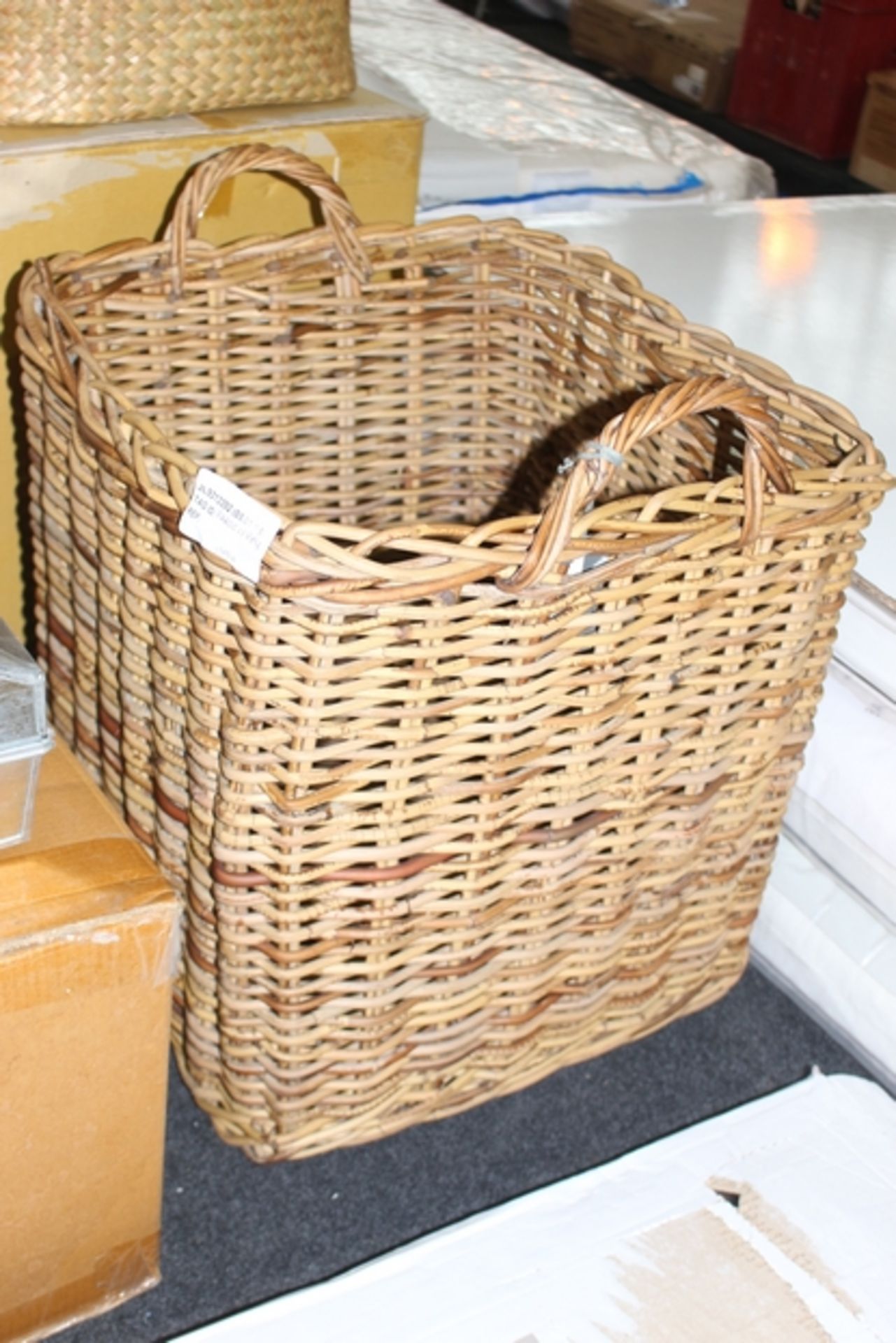 1X CROFT UNPEELED RATTAN LOG BASKET RRP £40 (JL-9313392) (08/01/180 (RAA0011984)