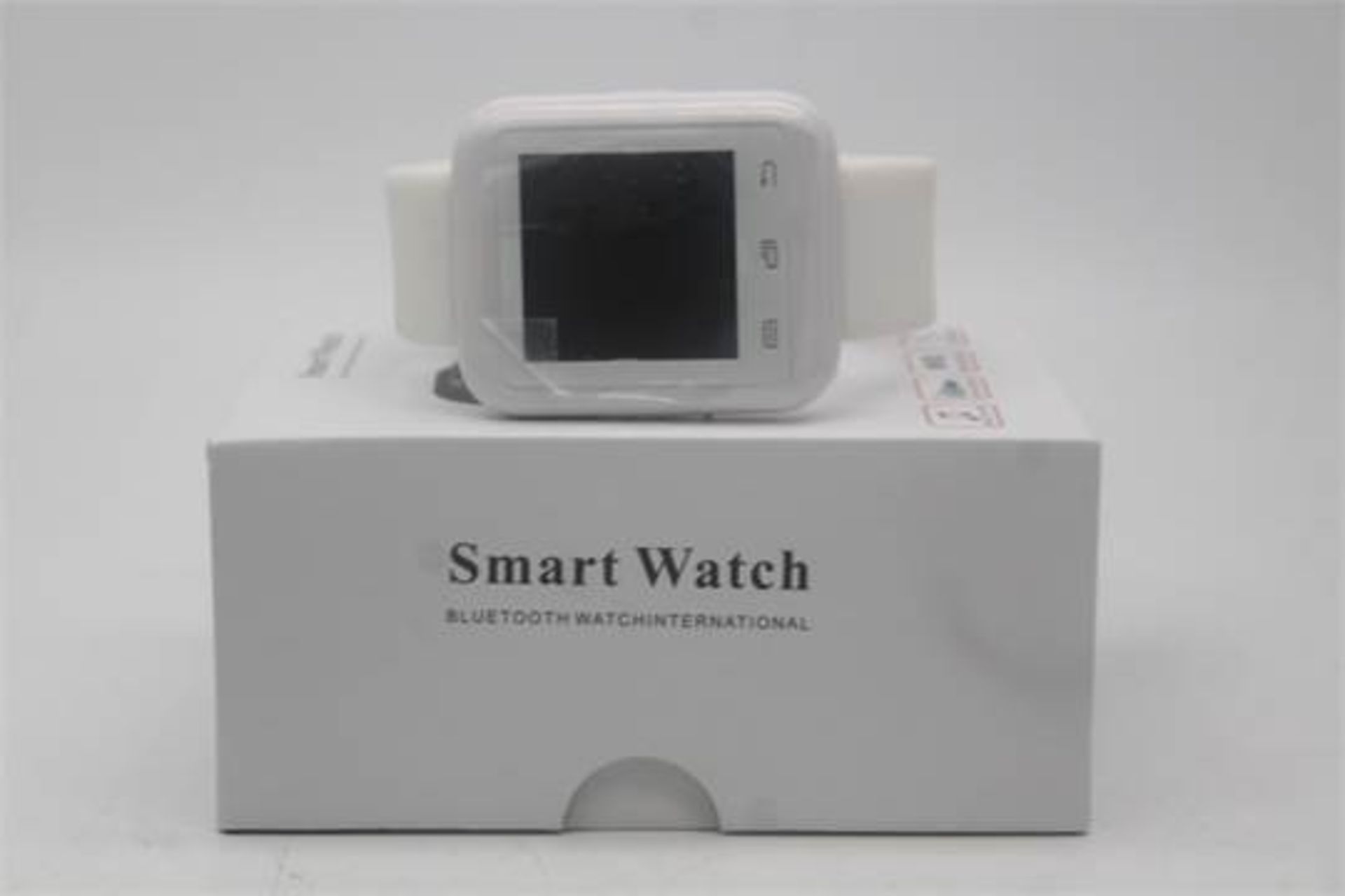 1X UNUSED SMART WATCH, IOS AND ANDROID COMPATIBLE (TLH-WATCH-2)