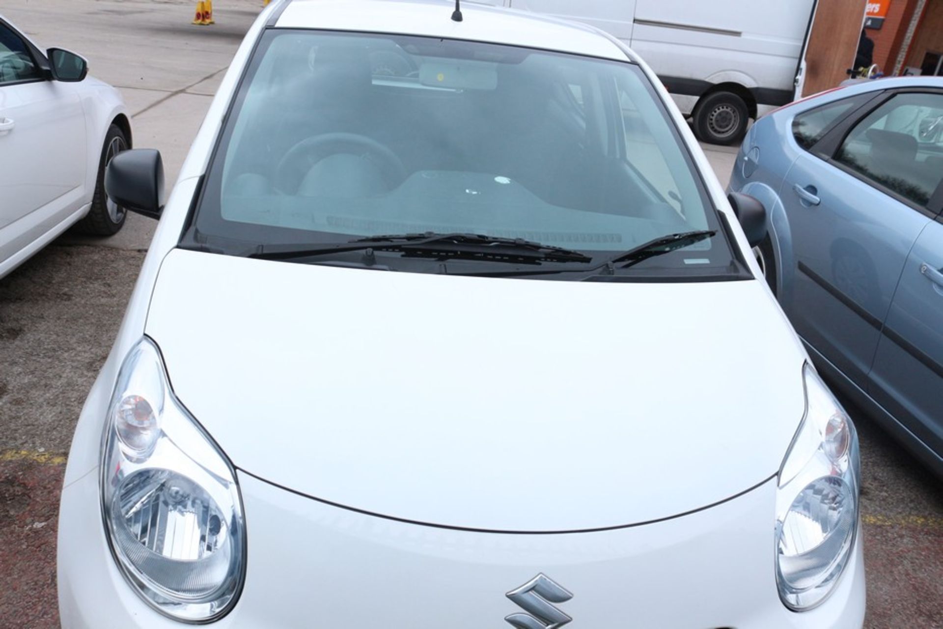 SUZUKI ALTO SZ, MT14 HZC, 1.0LTR PETROL MANUAL, 4 DOOR HATCH, 7000 WARRANTIED MILES, 12 MONTHS - Image 3 of 6