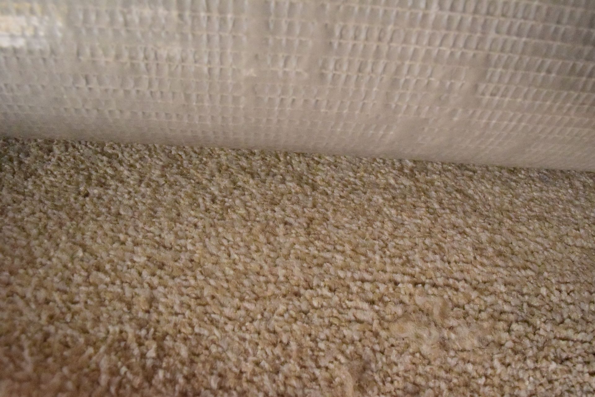 ROLL OF KINGSWOOD CARPET 4X1.51M COVERS 6.04MSQ RRP £103 (149398)