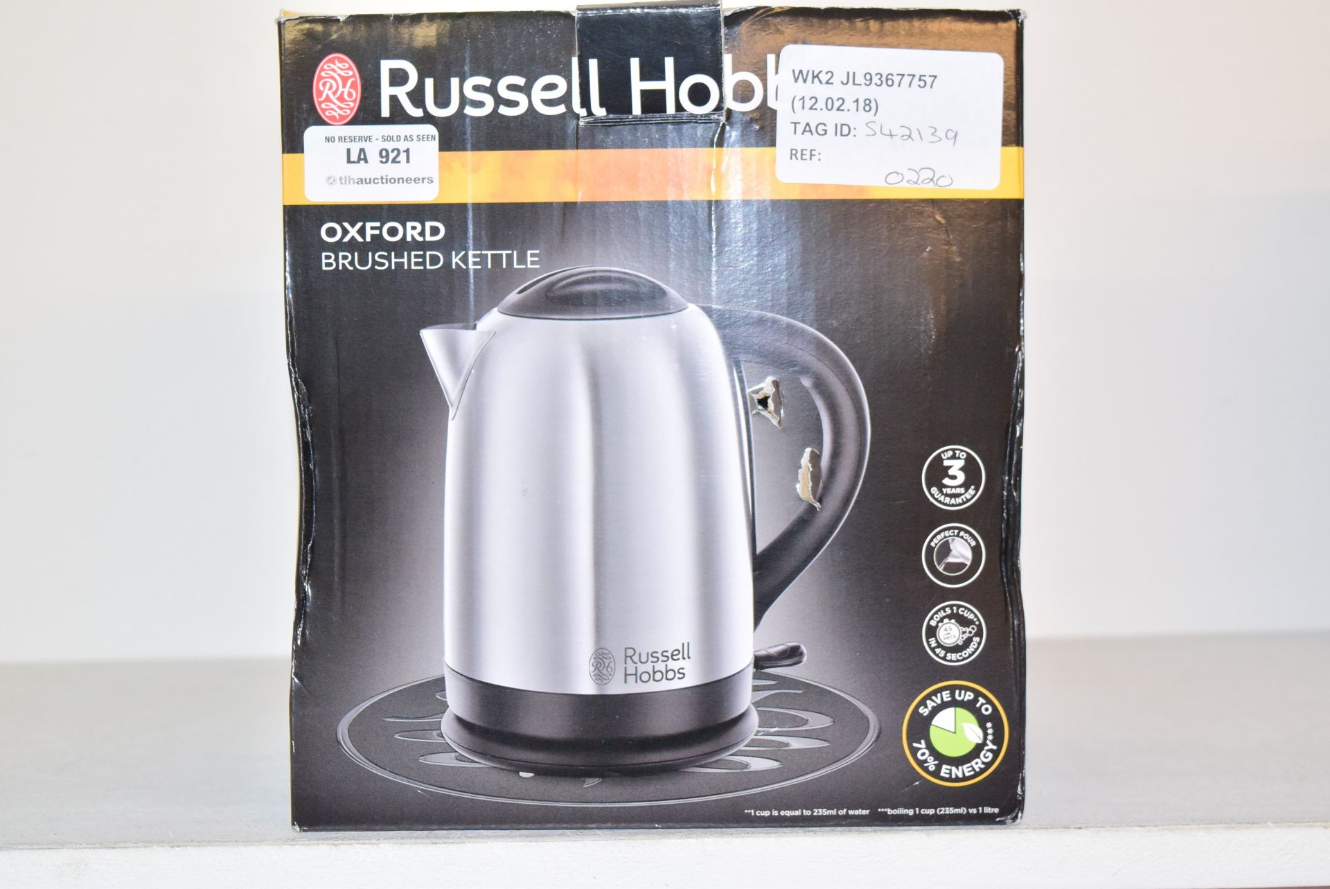 1 X BOXED RUSSELL HOBBS OXFORD KETTLE RRP £22 12.02.18 542139 W921