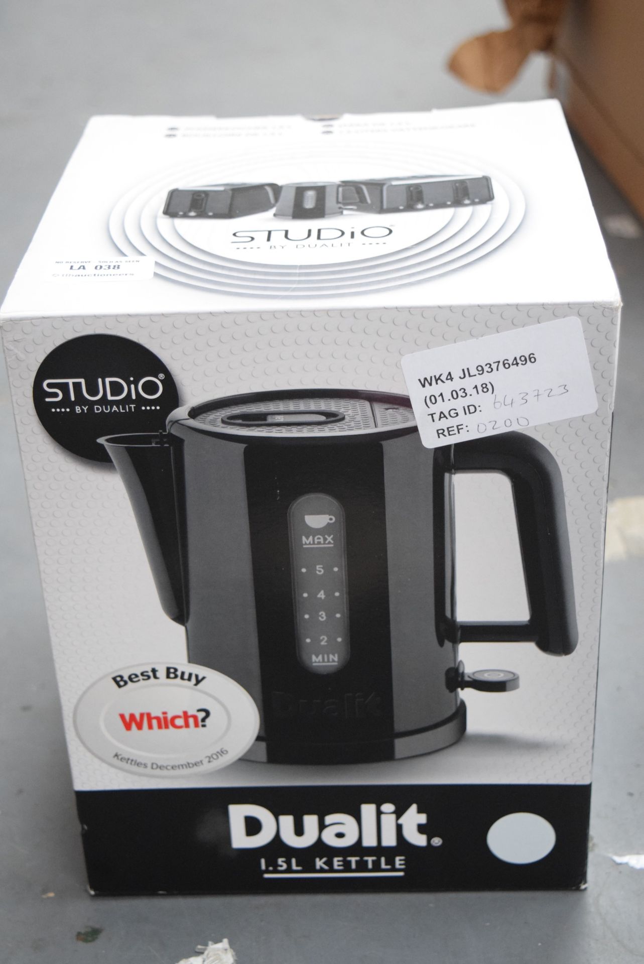 1 x BOXED DUALIT 1.5L KETTLE RRP £35 01.03.18 643723 *PLEASE NOTE THAT THE BID PRICE IS MULTIPLIED