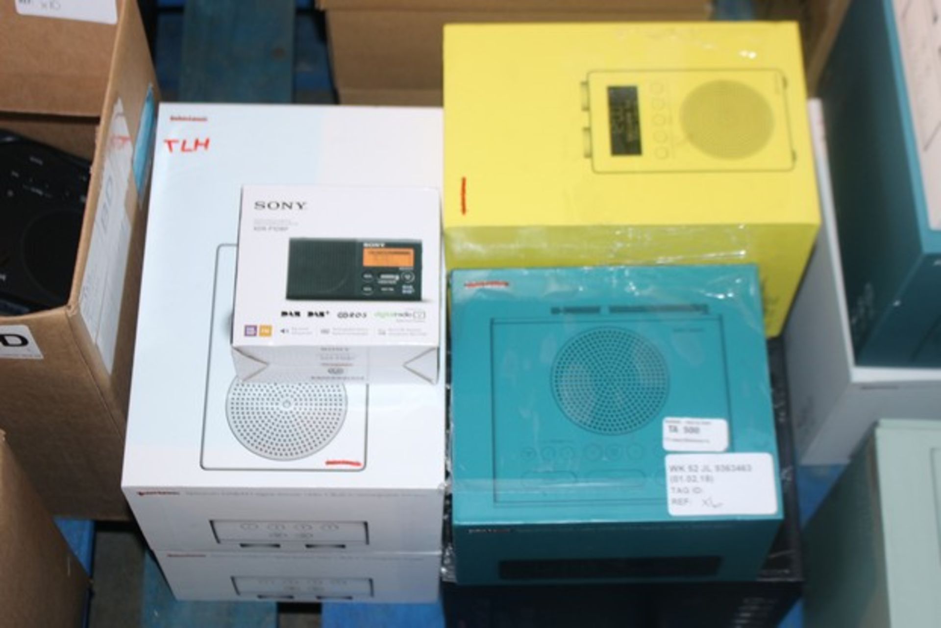 1X LOT TO CONTAIN 6 ASSORTED RADIOS TO INCLUDE DIGITAL DAB FM RADIOS BY JOHN LEWIS AND SONY COMBINED