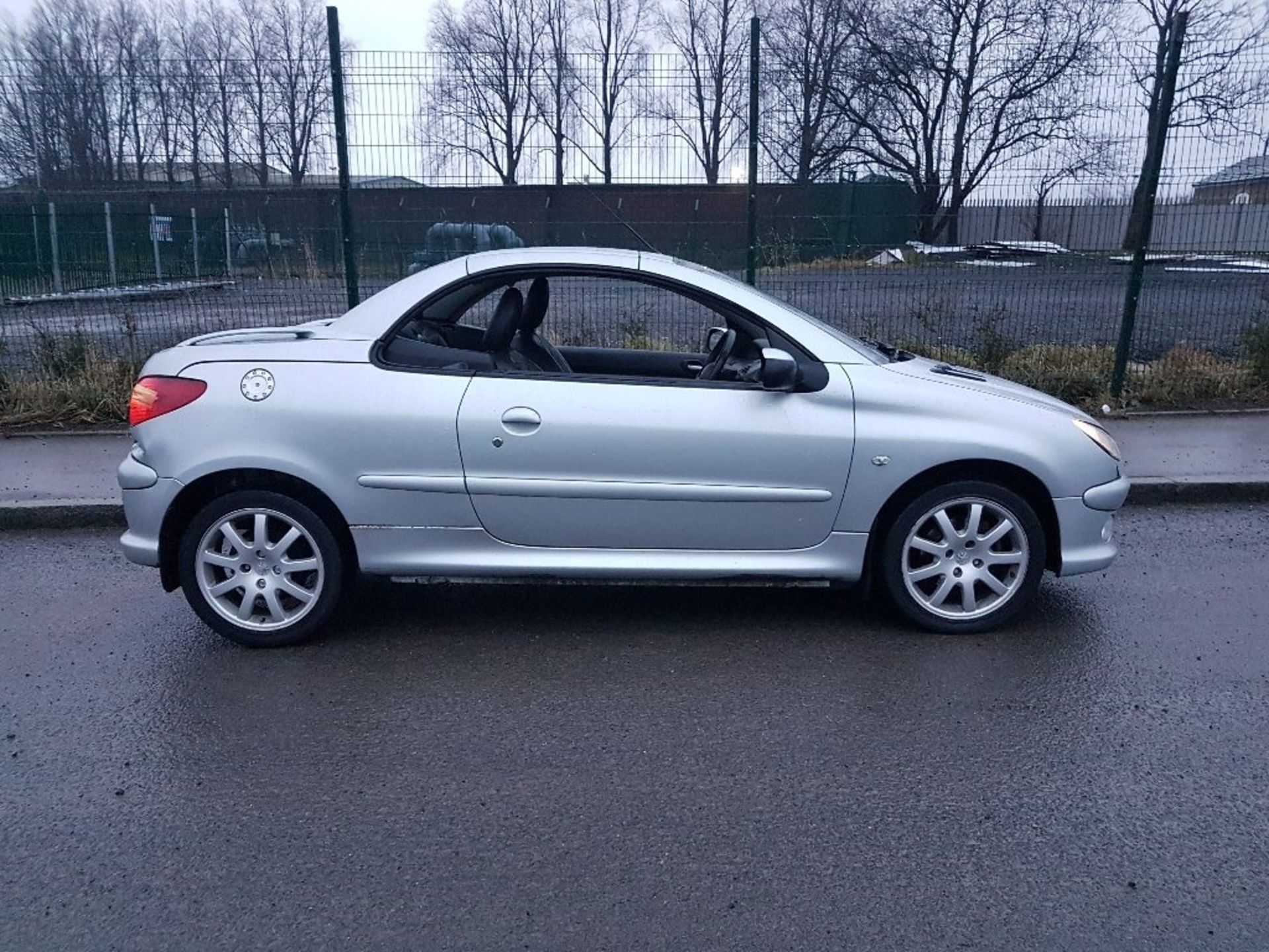 PEUGEOT, 206CC ALLURE HDI, MH05 DZV, FIRST DATE OF REGISTRATION 15/08/2005, 1.6 LITRE, DIESEL, - Image 11 of 14