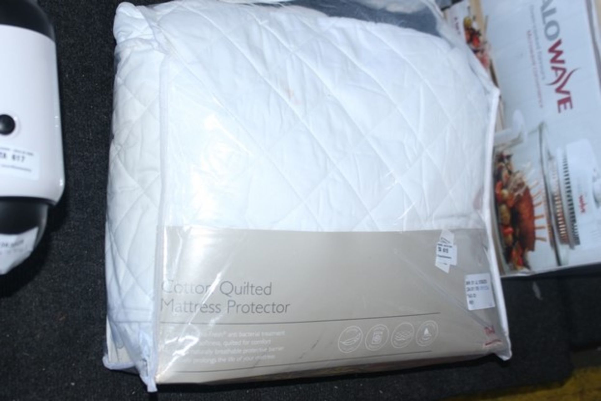 1X COTTON QUILTED MATTRESS PROTECTOR RRP £40 (24/01/18) (138336)