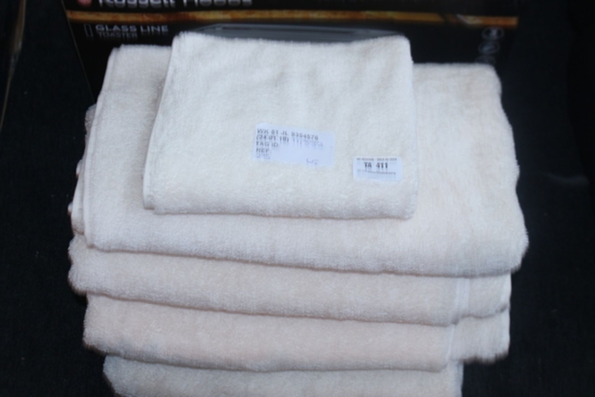 1X LOT TO CONTAIN 5 ASSORTED TOWELS RRP £60 (24/01/18)