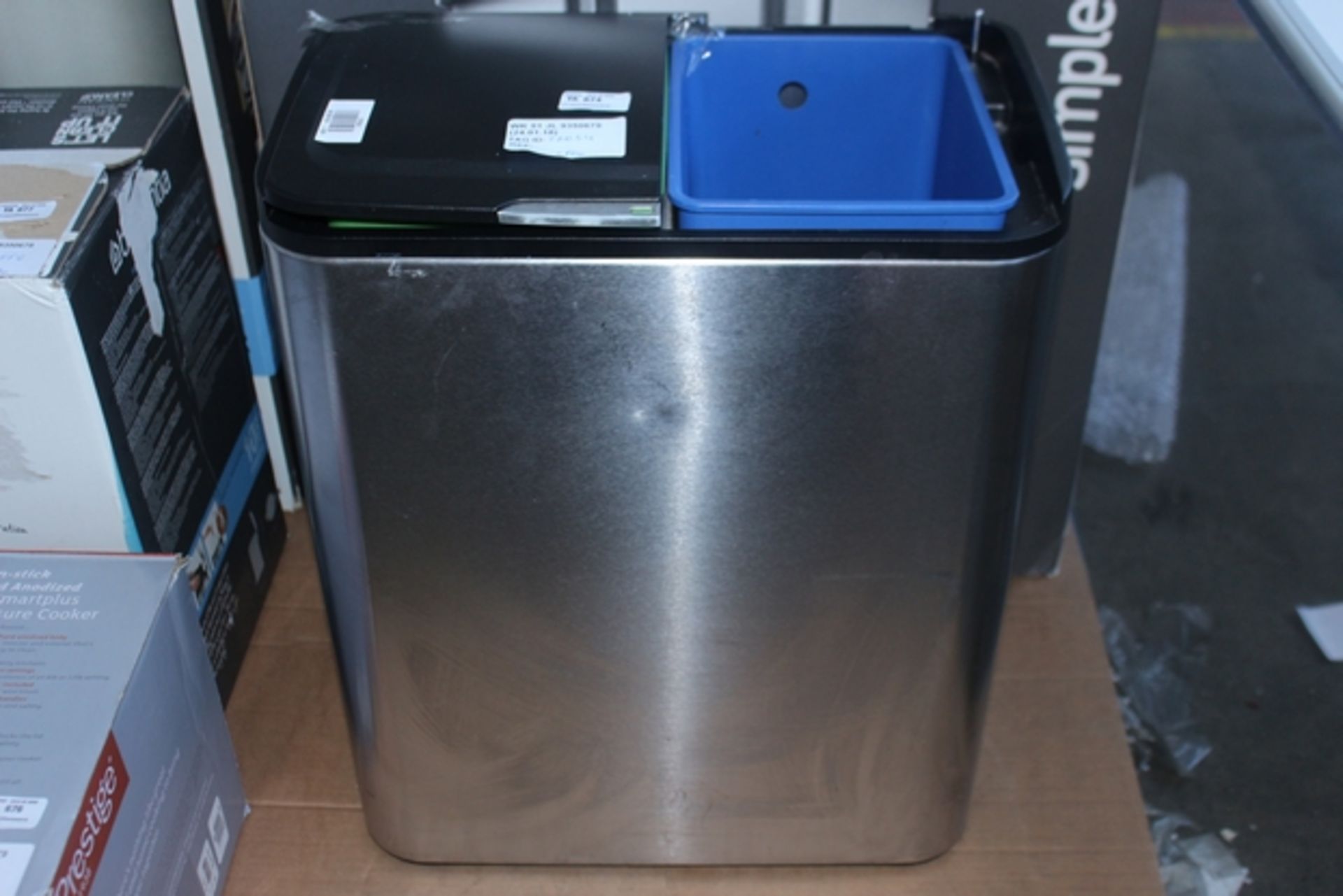 1X DUAL COMPARTMENT BIN (IN NEED OF ATTENTION) (24/01/18) (57034)