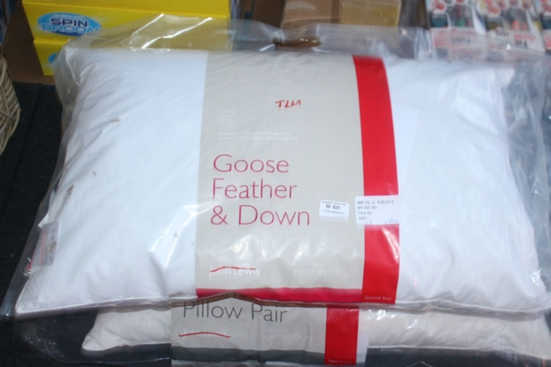 1X LOT TO CONTAIN 3 PILLOWS TO INCLUDE GOOSE FEATHER AND DOWN AND SOFTENED DUCK FEATHER PILLOW