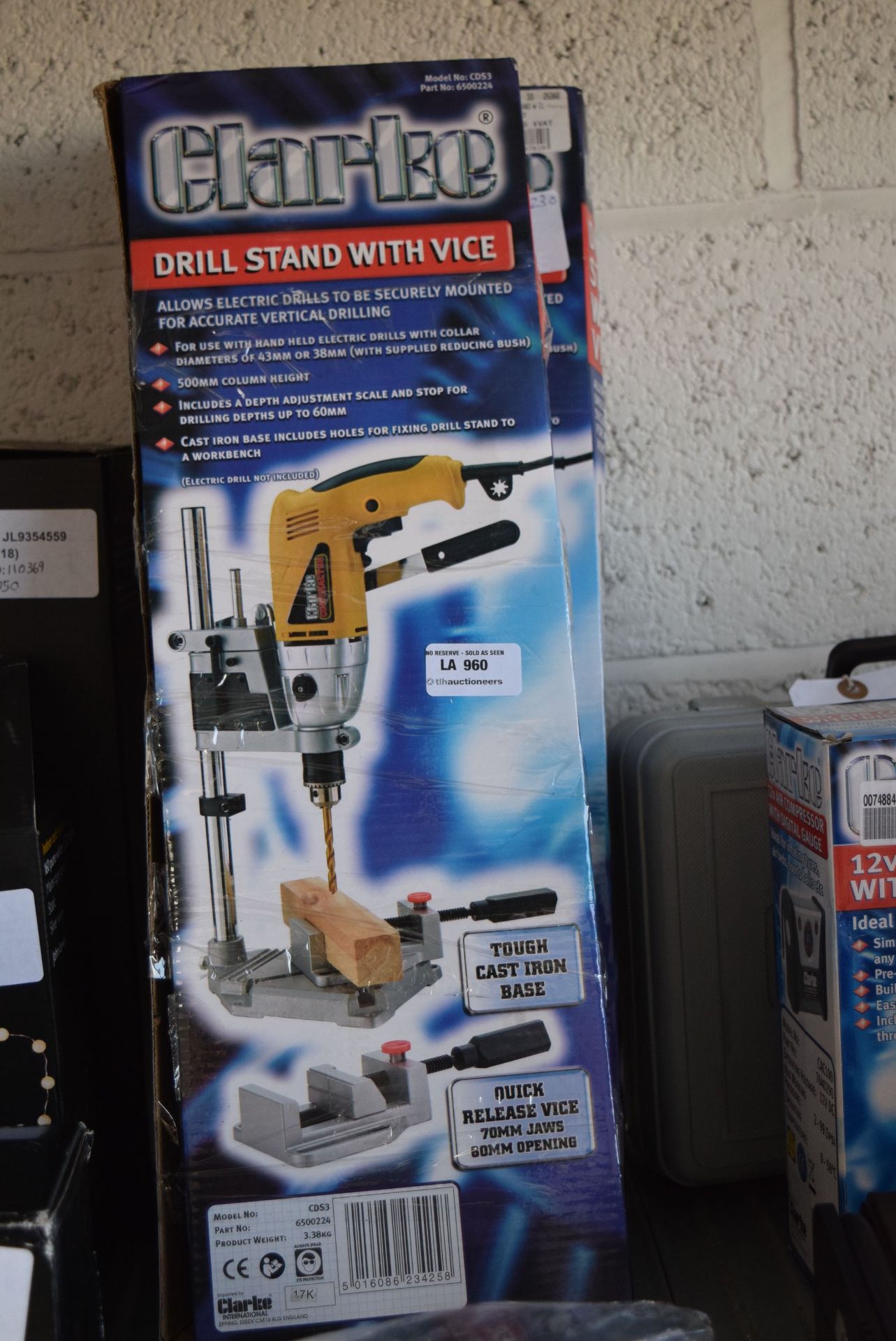 2 X BOXED CLARKE DRILL STANDS WITH VICE COMBINED RRP £40 18.04.18 2998