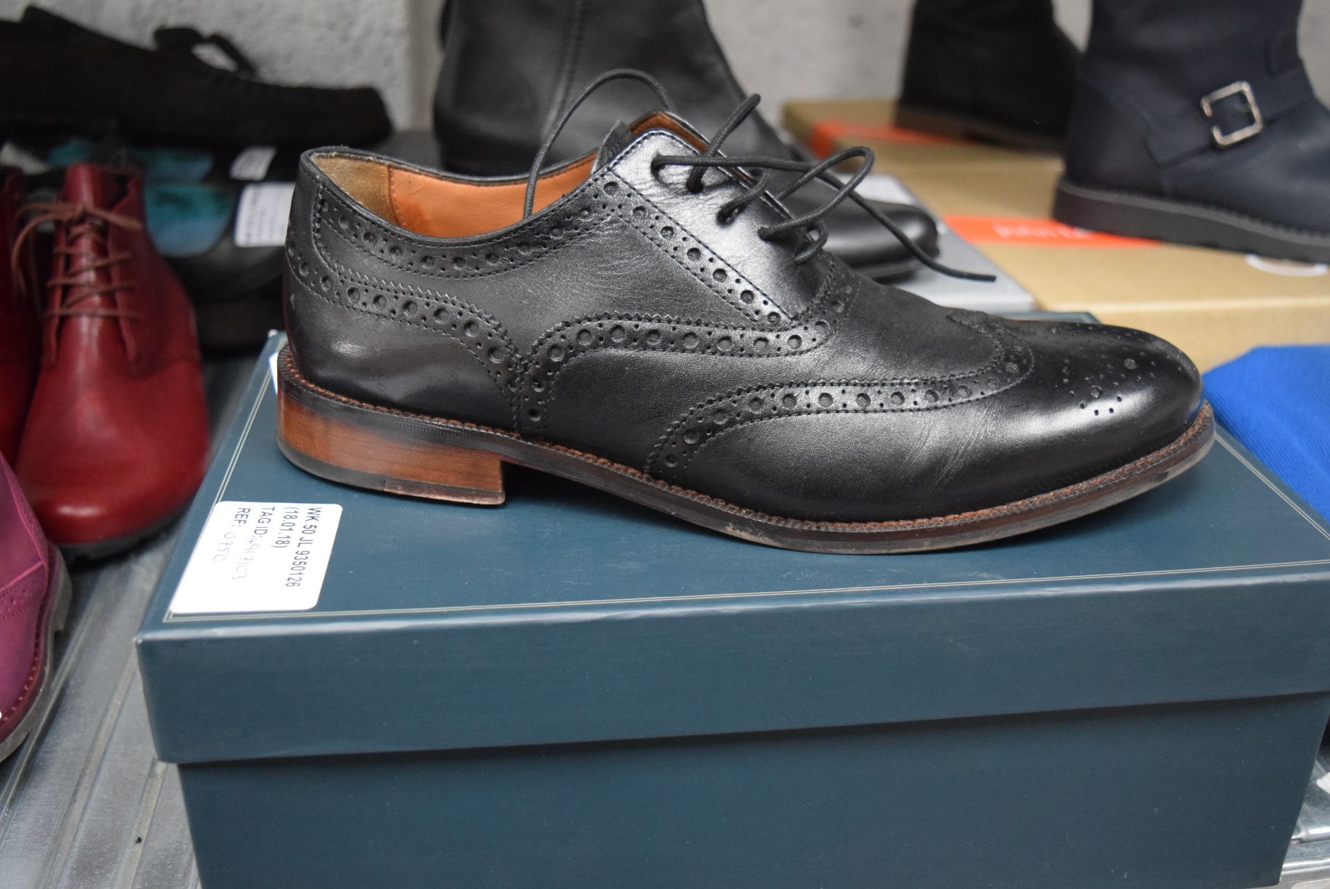 1 x PAIR OF BENTLEY BROGUES SIZE 9 RRP £75 18.01.18 4917103 *PLEASE NOTE THAT THE BID PRICE IS