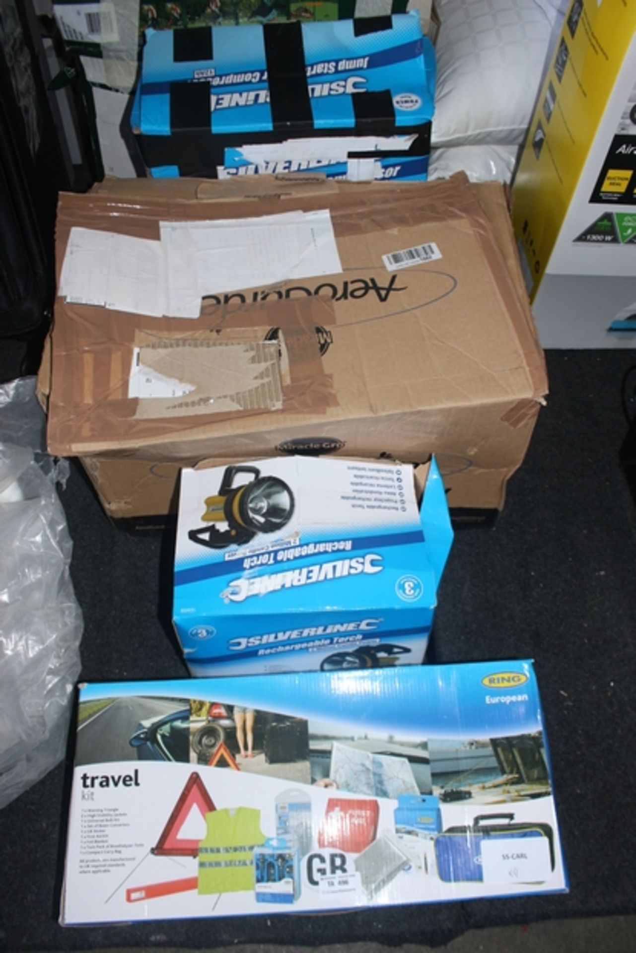 1X LOT TO CONTAIN 4 ITEMS TO INCLUDE TRAVEL COT, SILVER LINE RECHARGEABLE TORCH AND MUCH MORE