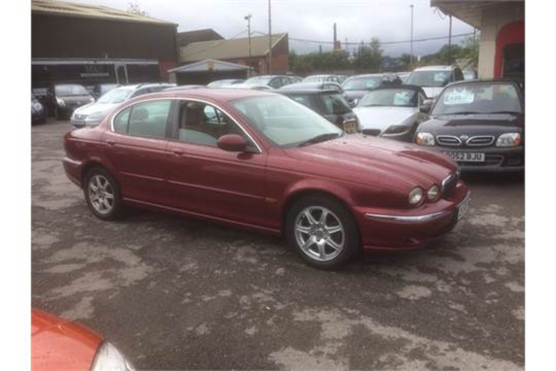 JAGUAR X TYPE CLASSIC V6 AY52VHF 27/09/2002 2.1LTR PETROL MANUAL 4 DOOR SALOON MOT TILL 01/01/2019 - Image 3 of 8