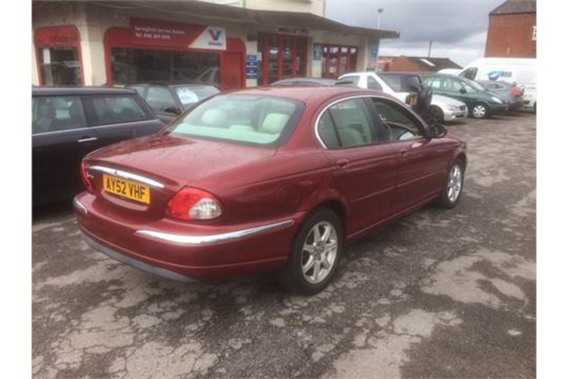 JAGUAR X TYPE CLASSIC V6 AY52VHF 27/09/2002 2.1LTR PETROL MANUAL 4 DOOR SALOON MOT TILL 01/01/2019 - Image 2 of 8