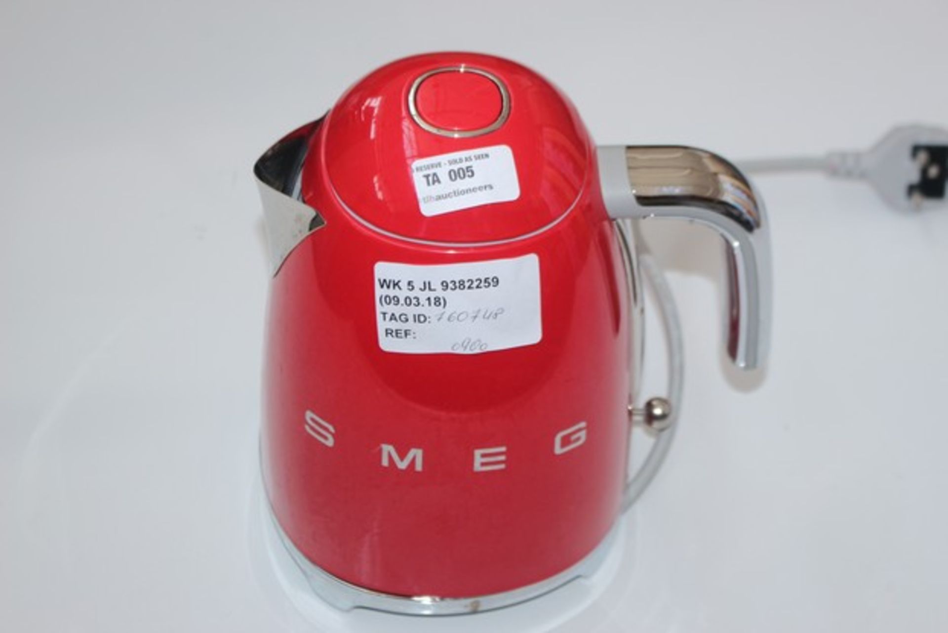 1X SMEG KETTLE RRP £90 (09.03.18) (760748)