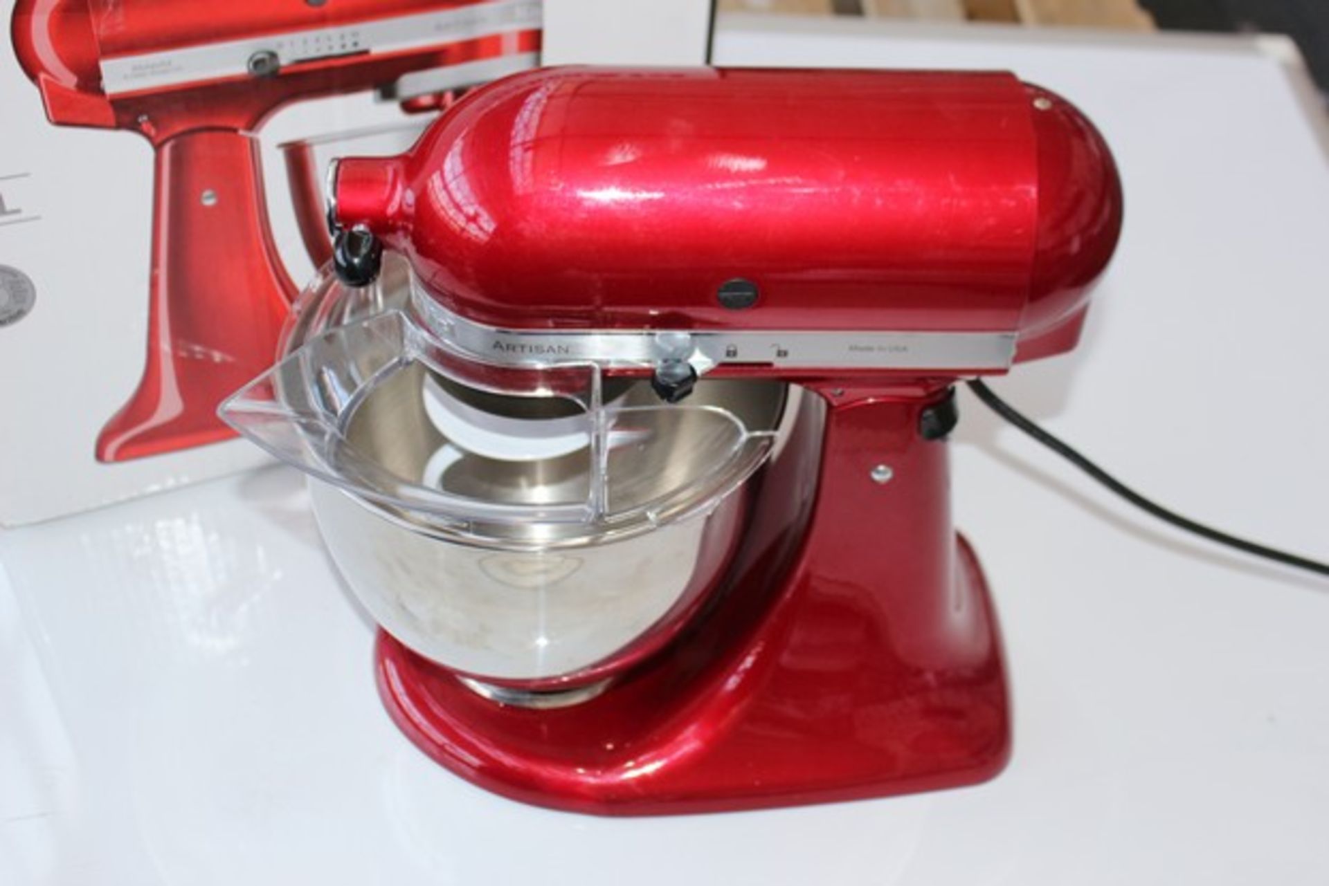 1 X KITCHEN AID ARTISAN 4.8L STAND MIXER RRP £400