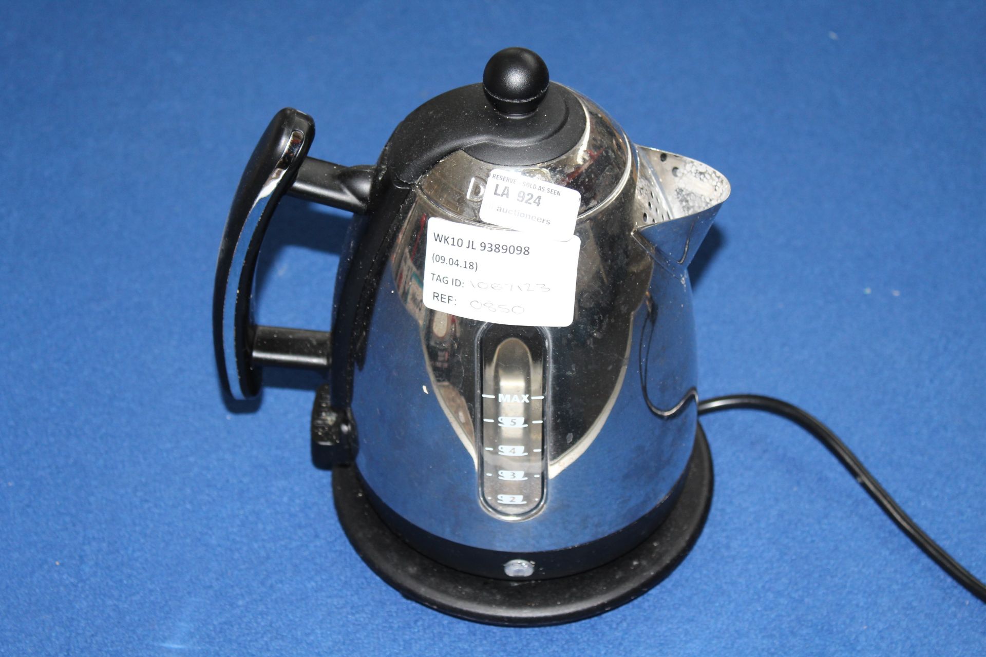 1 x DUALIT KETTLE IN CHROME RRP £85 (09.04.18) *PLEASE NOTE THAT THE BID PRICE IS MULTIPLIED BY