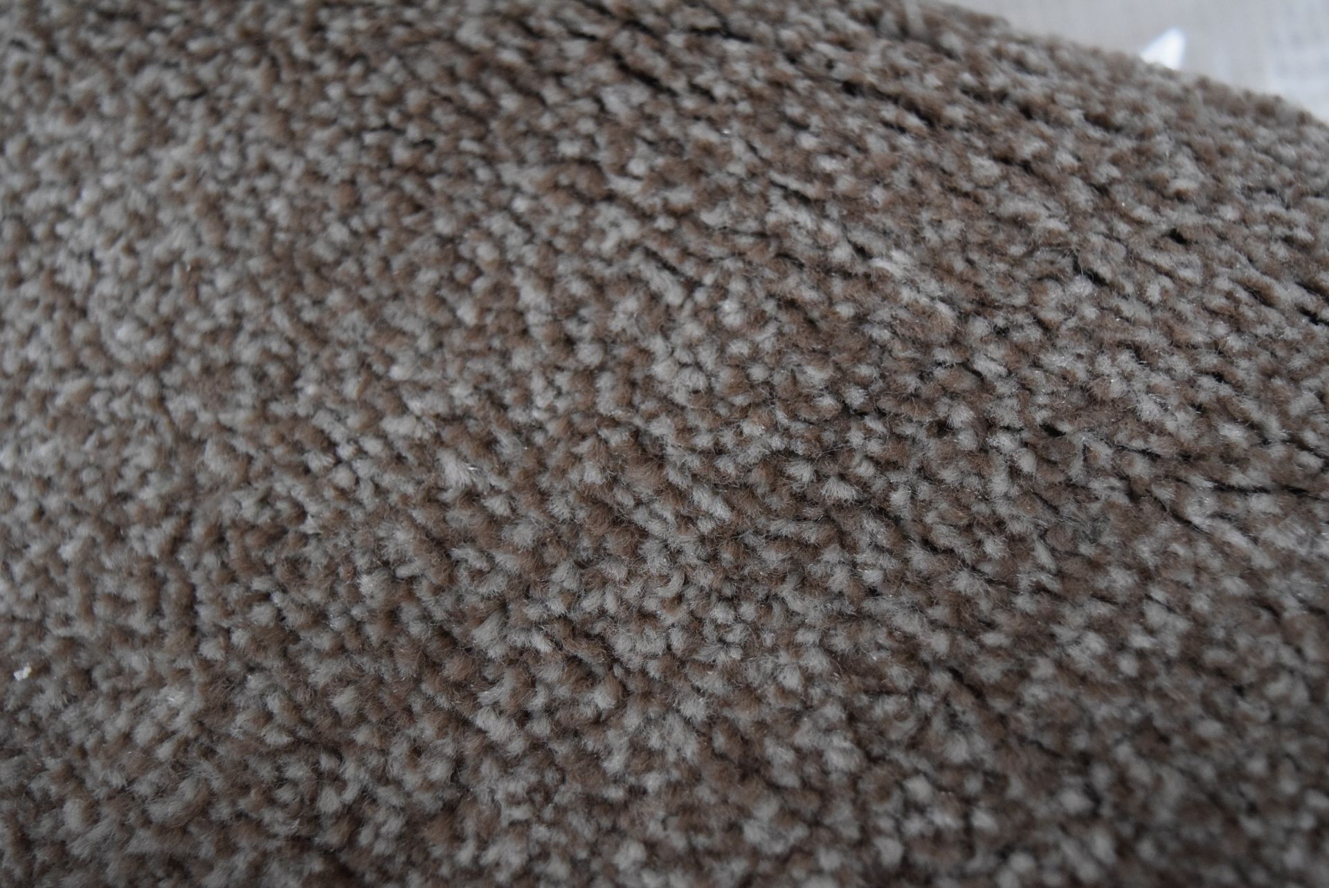 1 X ROLL OF DESIGNER BOSTON CARPET SIZE 5 X 1.31M COVERS 6.55SQM RRP £111 437266