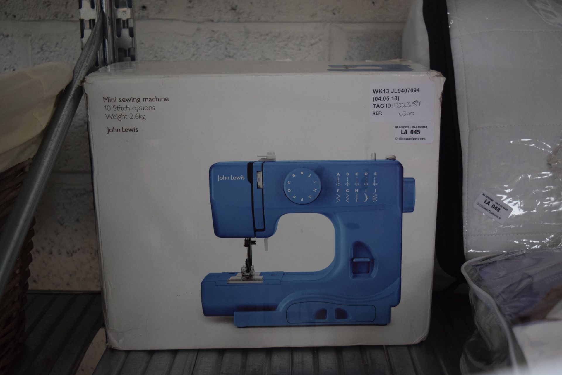 1 X BOXED JL MINI SEWING MACHINE RRP £30 04.05.18 1332389