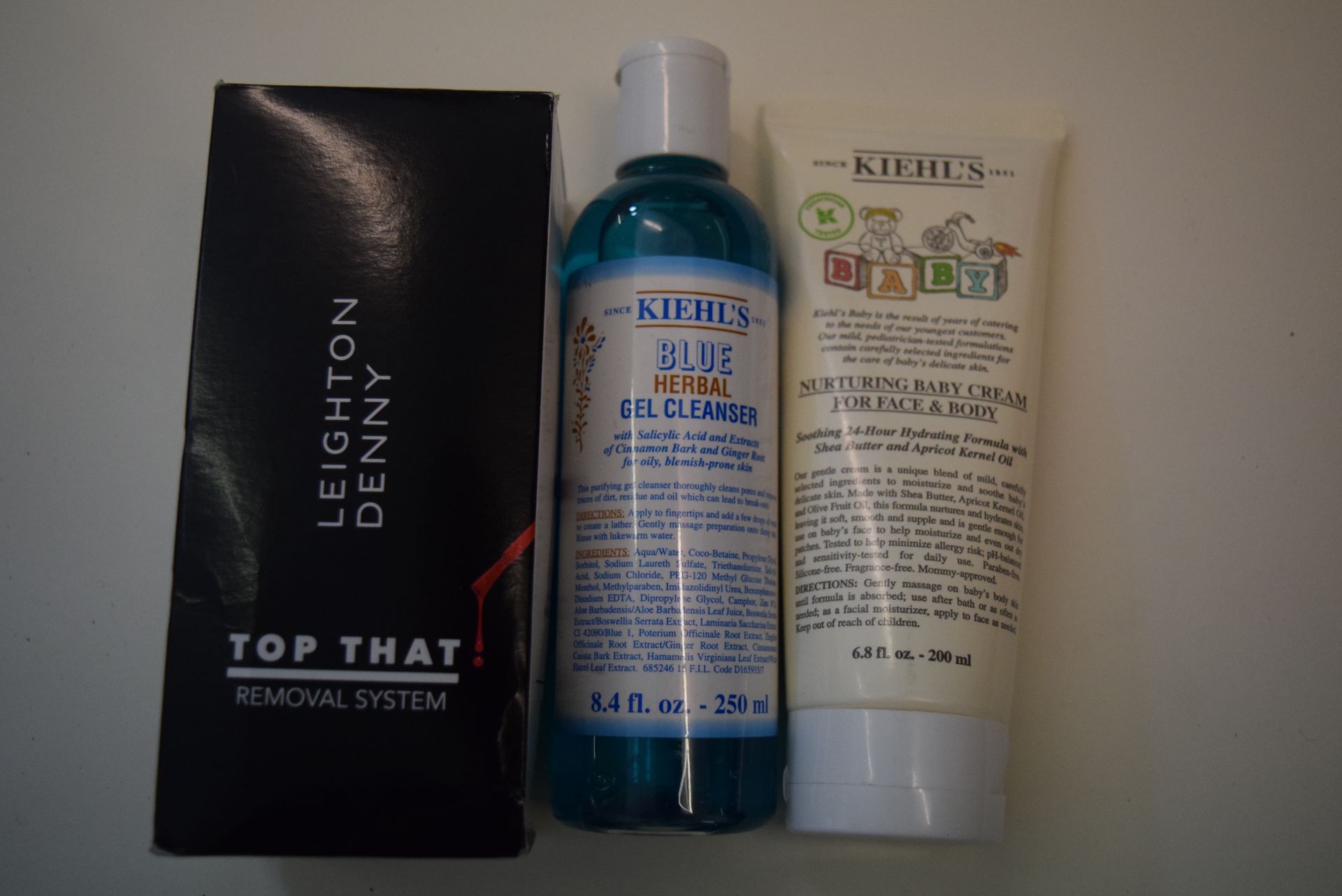 3 X ITEMS TO INCLUDE LEIGHTON DENNY TOP THAT REMOVAL SYSTEM, KEIHLS BLUE HERBAL GEL CLEANSER AND
