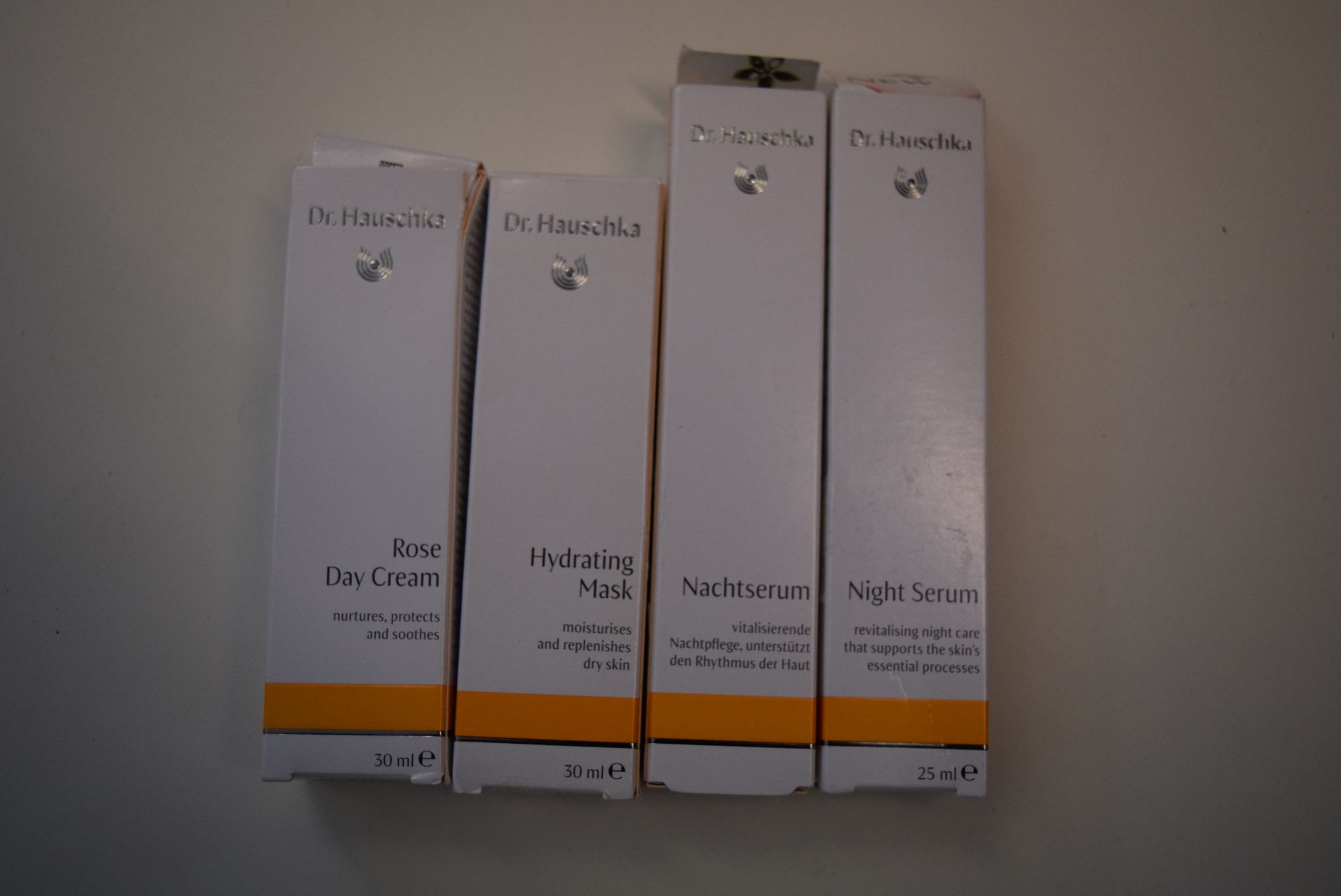 4 X DR. HAUSCHKA ITEMS TO INCLUDE ROSE DAY CREAM AND NIGHT SERUM HYDRATING MASK