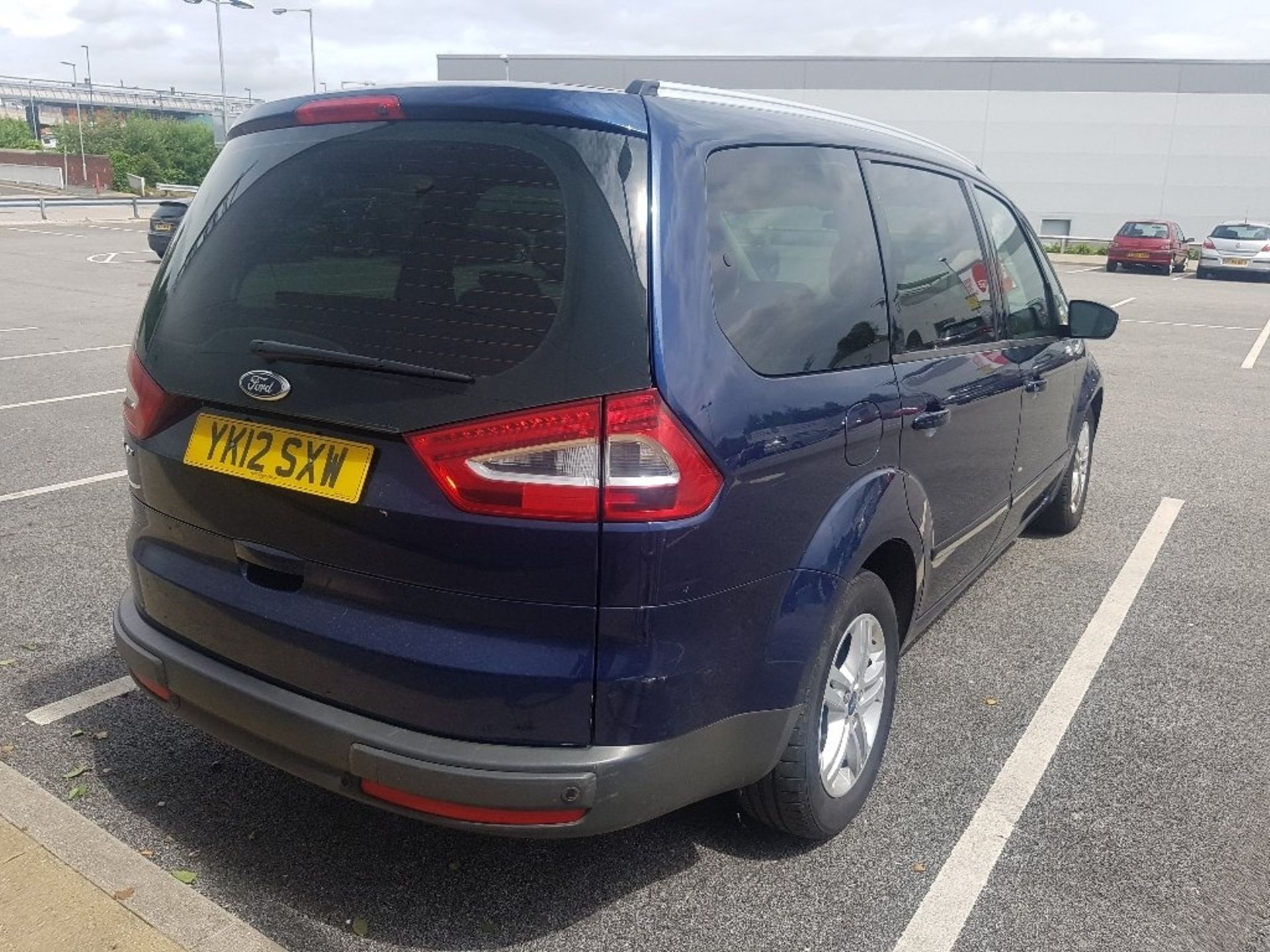 FORD GALAXY 2.0LTR TDCI ZETEC, DIESEL AUTO, 5 DOOR, DATE OF FIRST REGISTRATION: 15-05-2012, - Image 6 of 17