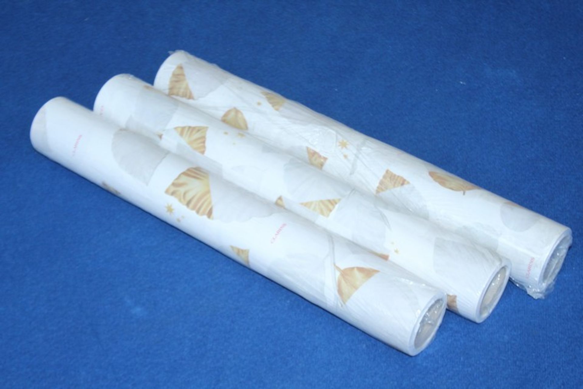 2 x ROLLS OF CLARINS WALLPAPER *PLEASE NOTE THAT THE BID PRICE IS MULTIPLIED BY THE NUMBER OF