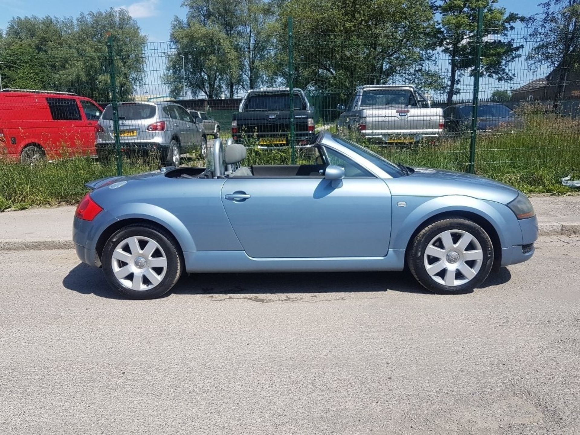 AUDI TT 1.8 T ROADSTER 2DR CONVERTIBLE, CX54 GNJ, 28.02.2005, PETROL, MILEAGE 129,416, MANUAL, 1.8L, - Image 17 of 22