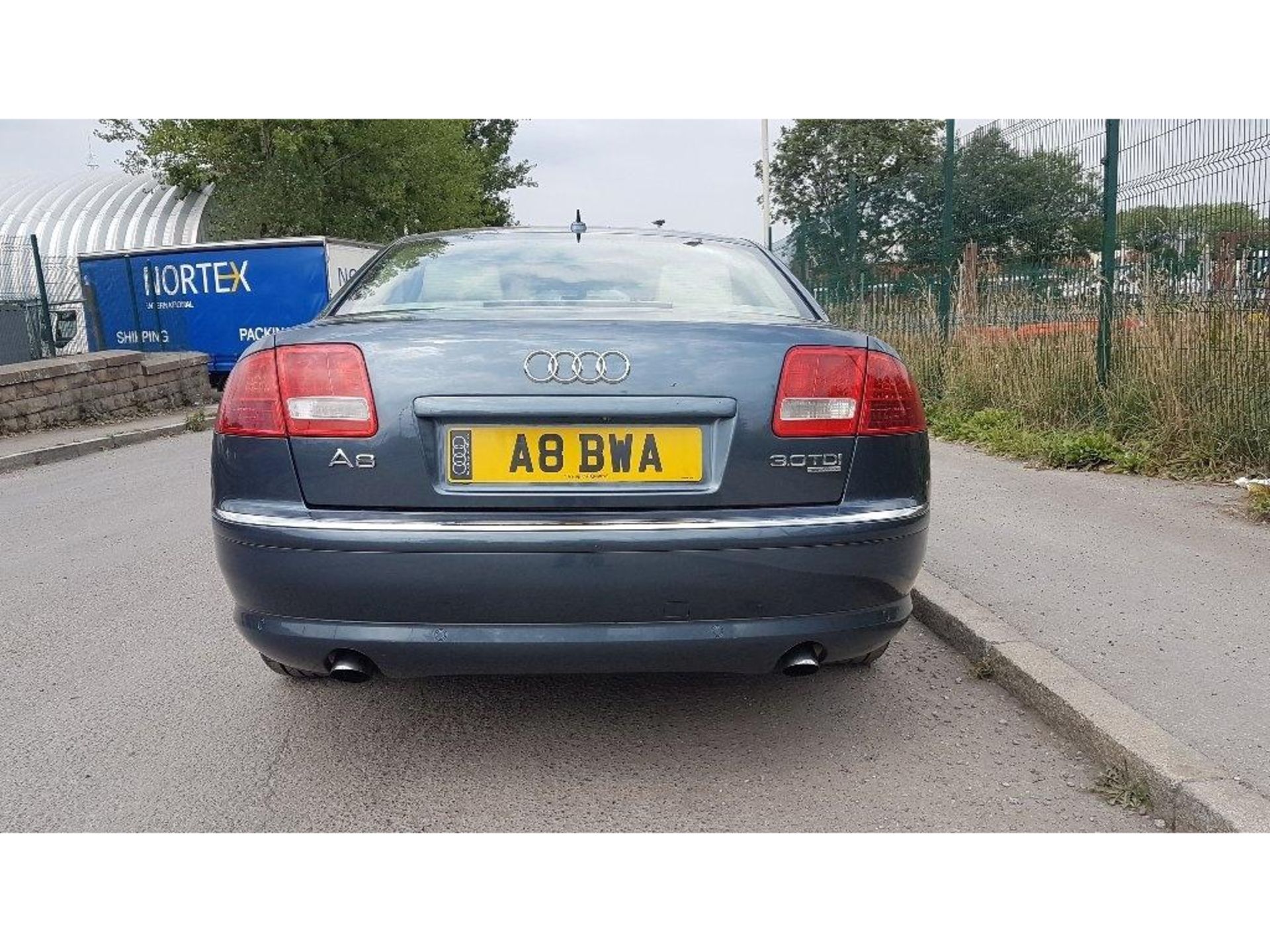 AUDI A8 TDI SE LWB SALOON QUATTRO 4DR, A8 BWA, 19.06.2006, DIESEL, MILEAGE 129,180, AUTOMATIC, 3.0L, - Image 2 of 25