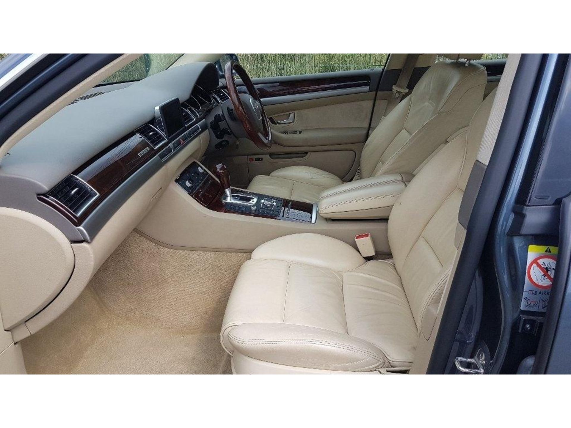 AUDI A8 TDI SE LWB SALOON QUATTRO 4DR, A8 BWA, 19.06.2006, DIESEL, MILEAGE 129,180, AUTOMATIC, 3.0L, - Image 14 of 25