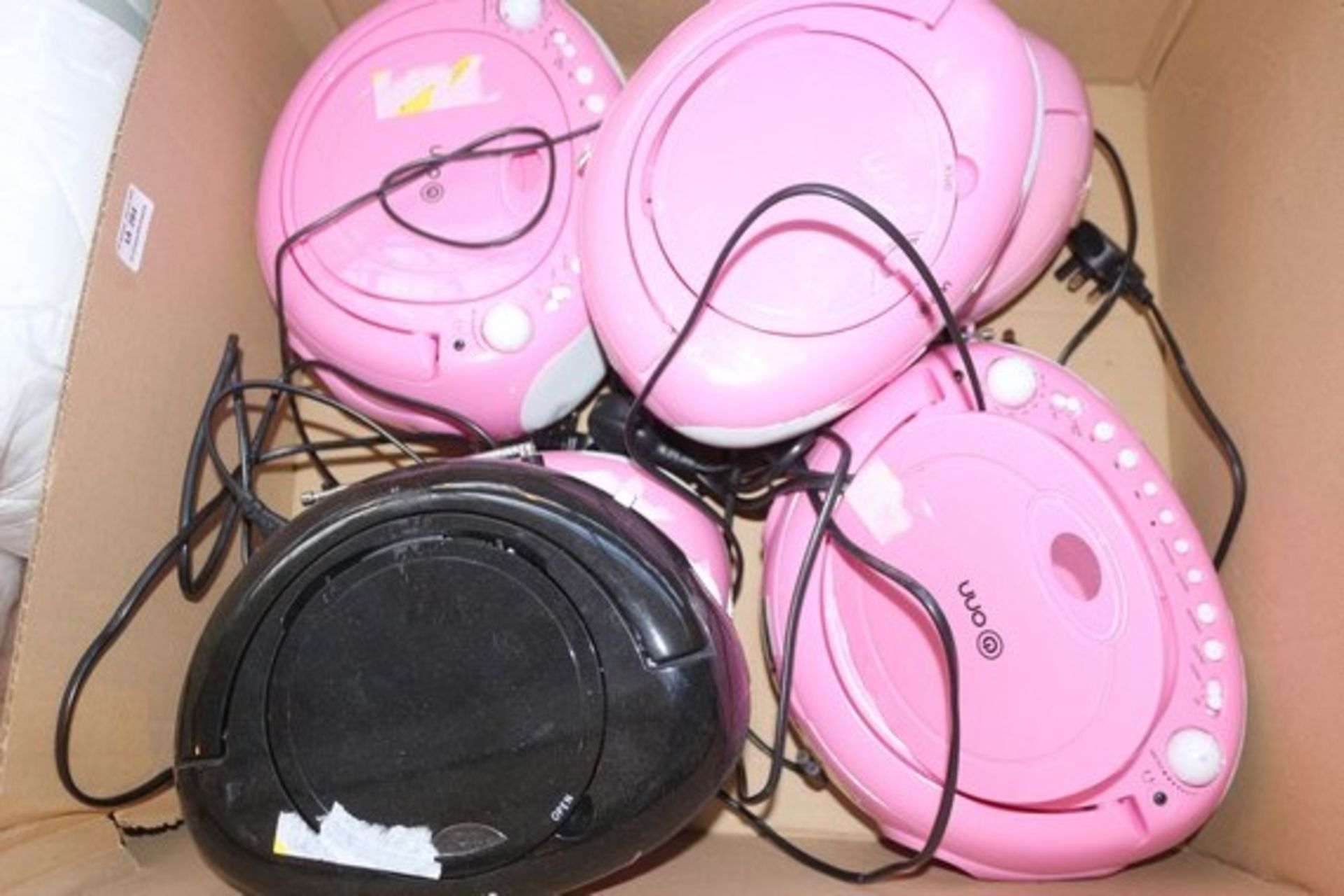 6 x ONN CD BOOM BOXES *PLEASE NOTE THAT THE BID PRICE IS MULTIPLIED BY THE NUMBER OF ITEMS IN THE