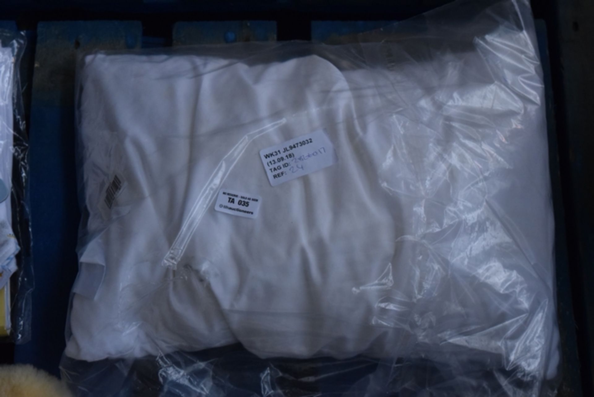 1X COT BED PILLOW (13.09.18) (2866017) (VIEWING AVAILABLE)