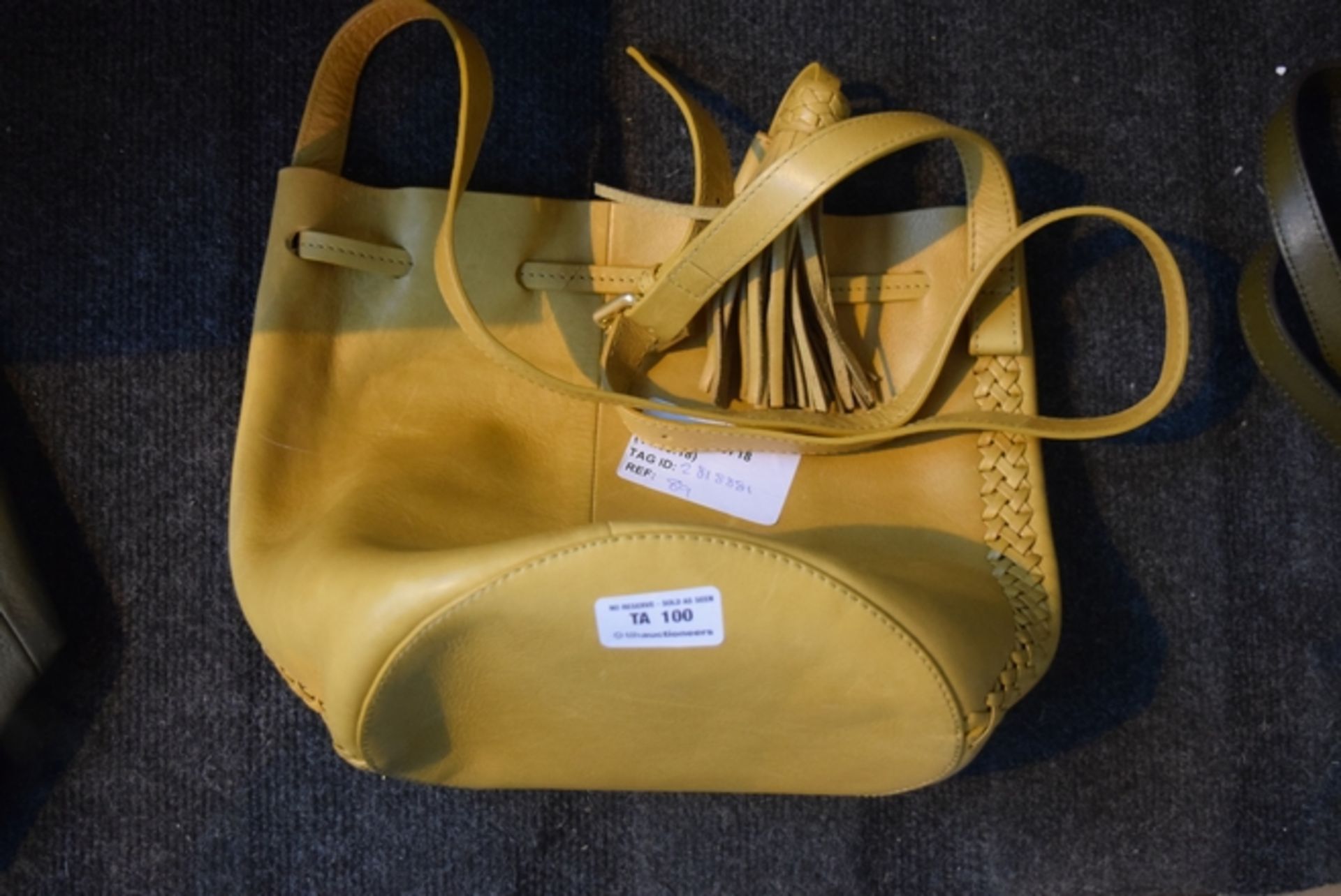 1X MUSTARD YELLOW LEATHER TASSEL BAG RRP £90 (14.09.18)(2818881)