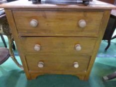 Pine chest of 3 drawers, 28' x 32' x 15'