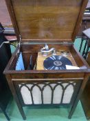 Supergrand cabinet gramophone