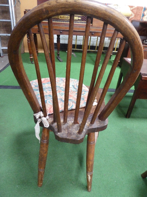 4 Windsor chairs - Image 7 of 8