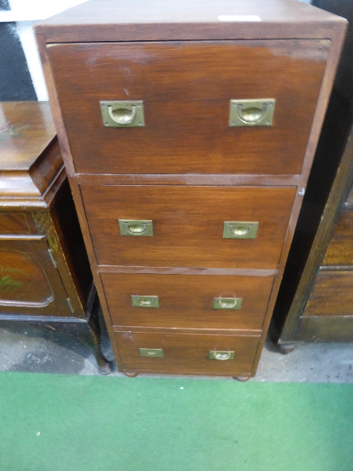 Mahogany 4 drawer chest with brass handles, 20' x 46' x 24'