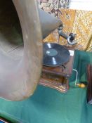Horned table-top gramophone in ornate oak case by The Gramophone & Typewriter Co. Ltd, 21 City Road,