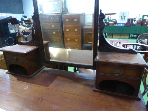 Mahogany dressing table on turned legs with 3 frieze drawers, 45' x 30.5' x 23' - Image 3 of 3