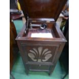Cabinet gramophone