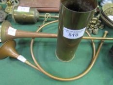 2 copper/brass coach horn & hunting horn & WWI 18PR-11 brass shell case, dated 25.7.17