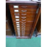 Mahogany Wellington chest with 15 drawers c/w contents: 8 drawers of clay pipes & 7 drawers of