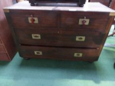 Mahogany chest of 2 over 2 drawers, 39.5' x 27' x 18.5'