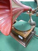 Horned table top gramophone