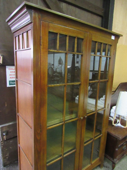 Oriental style glass-fronted double door cabinet, 46" x 20" x 79" high - Image 3 of 5